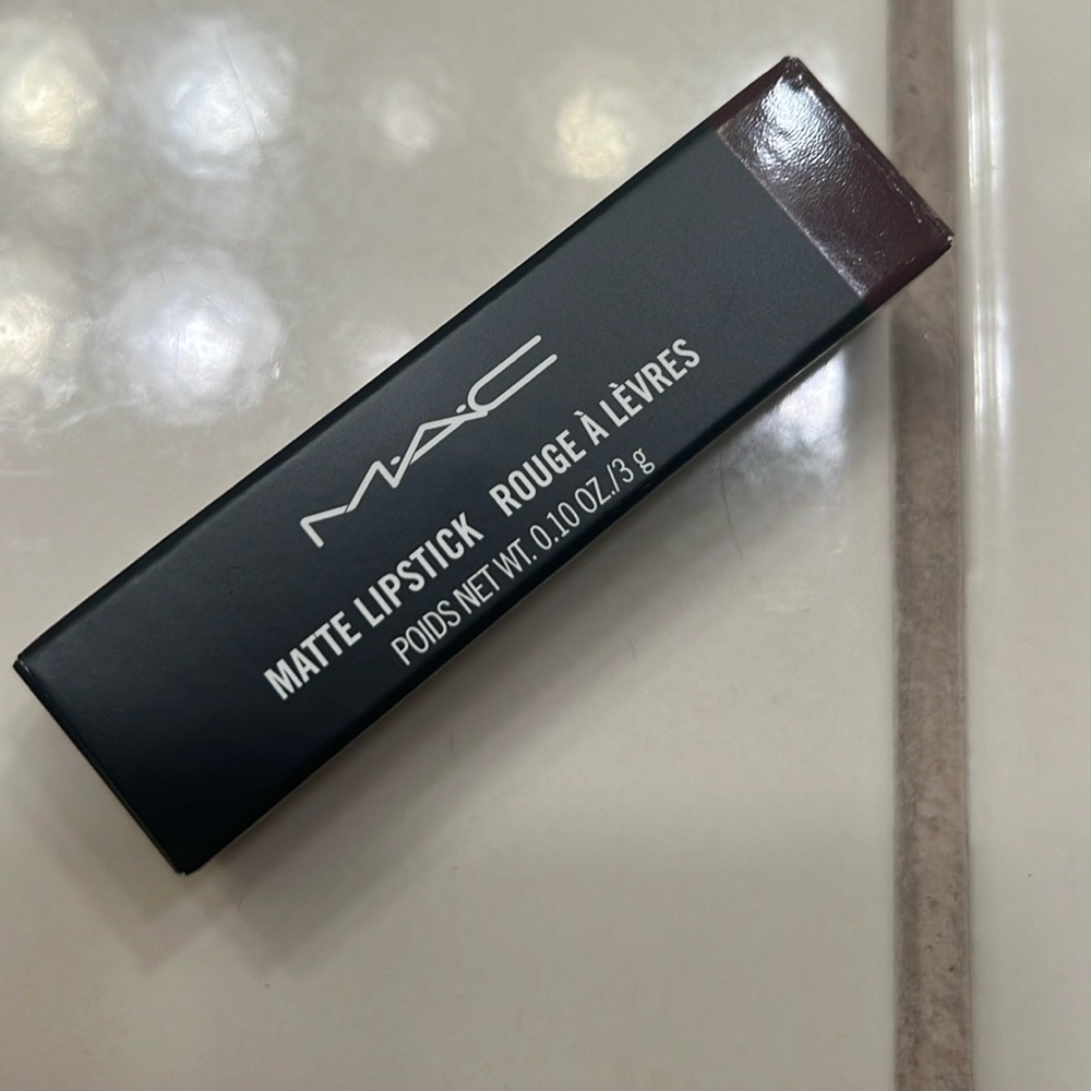 MAC Cosmetics matte lipstick